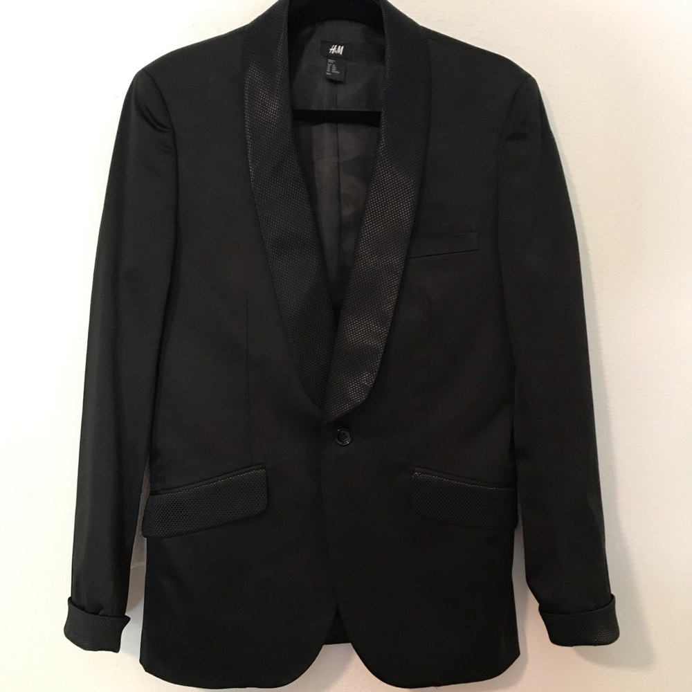 H&M Black Satin-Trim Collar Tuxedo Blazer